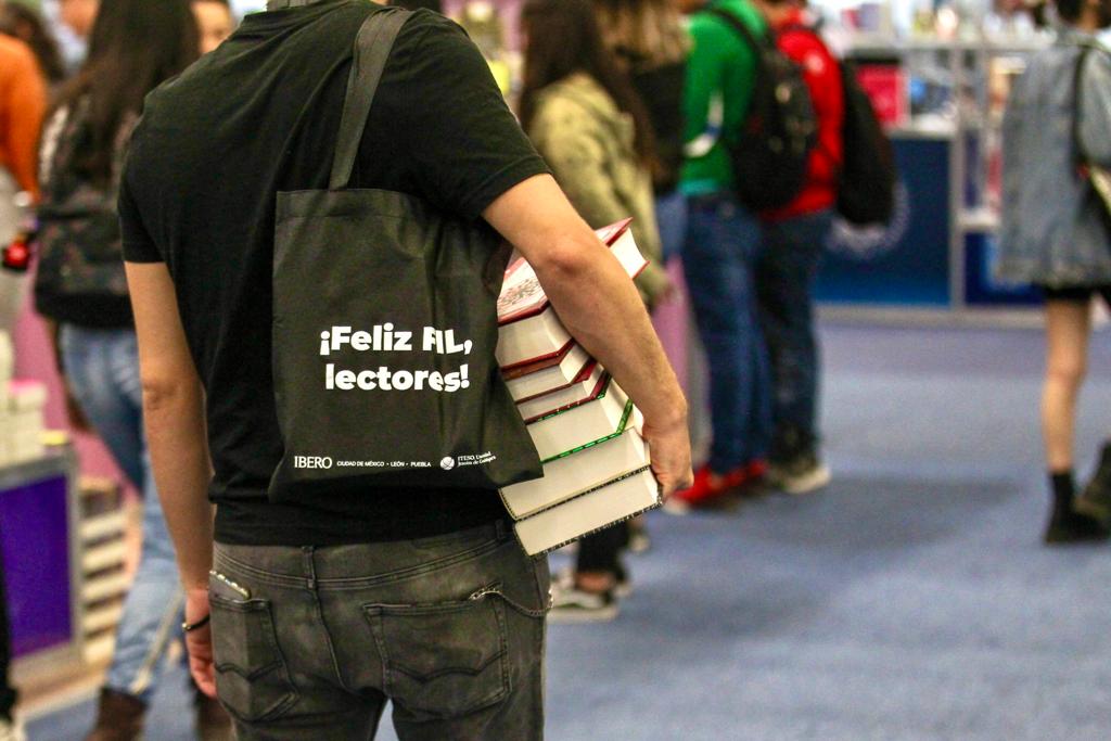 806,805 lectores se reencontraron en la FIL Guadalajara 806,805 lectores se reencontraron en la FIL Guadalajara