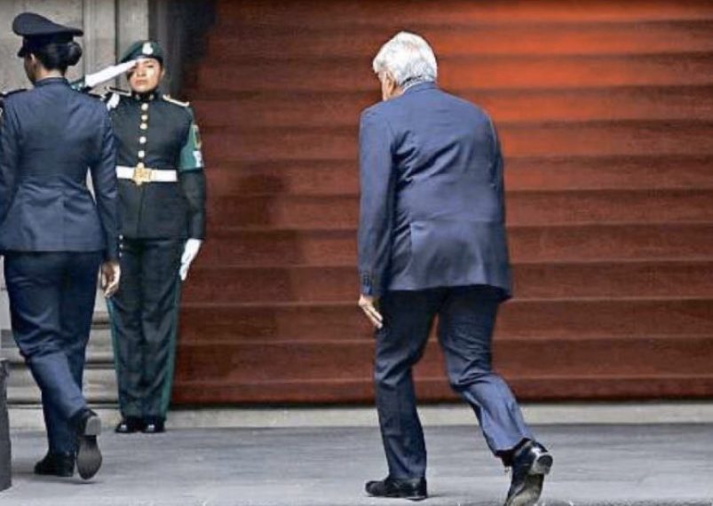 AMLO: México sin presidente y sin rumbo