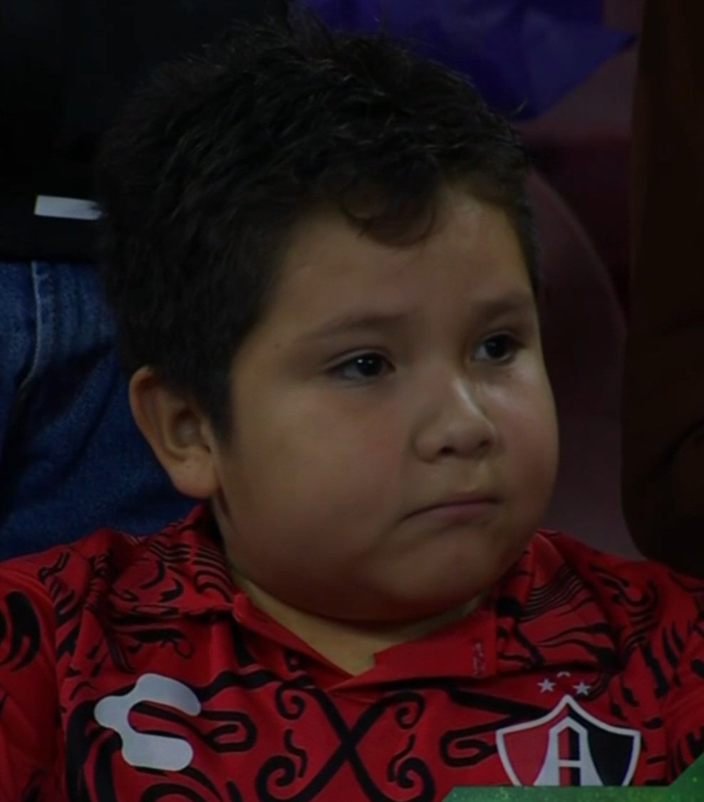 Niño Rojinegro Triste Por La Derrota, Es Viral y Lo Busca El Club Atlas
