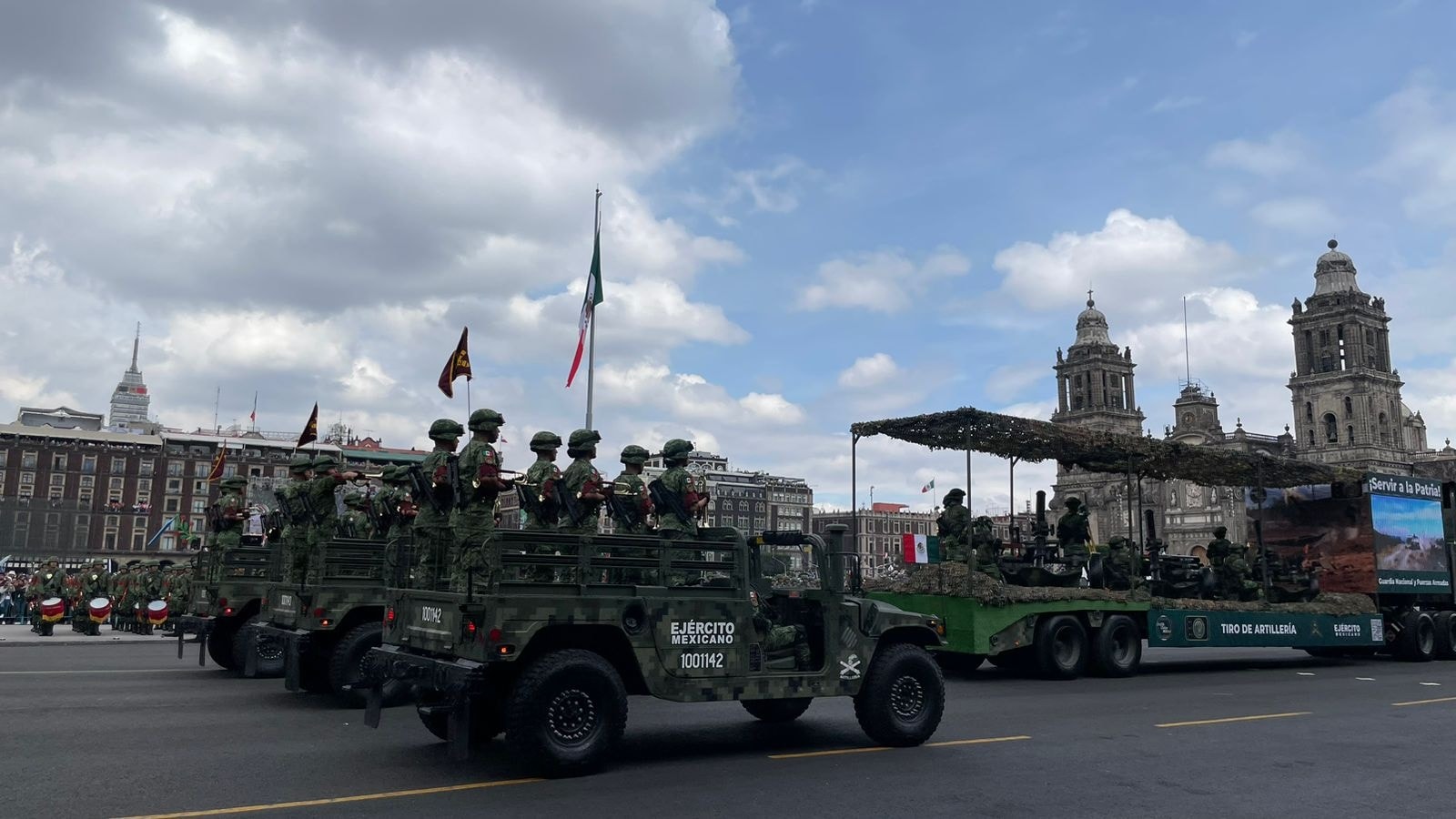 El Desfile del Deshonor: Crónica de la Hipocresía Militar en México