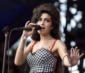 Lamento y leyenda: a 15 años de la partida de Amy Winehouse